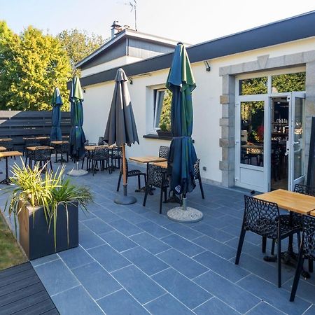 Hotel La Jalousie à Saint-Aignan-de-Cramesnil Extérieur photo