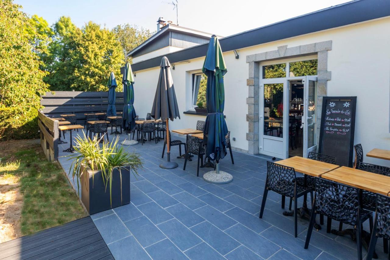 Hotel La Jalousie à Saint-Aignan-de-Cramesnil Extérieur photo