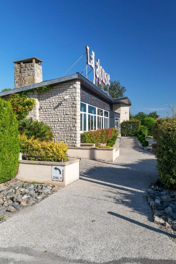 Hotel La Jalousie à Saint-Aignan-de-Cramesnil Extérieur photo